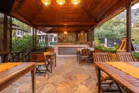 Liya Boutique Hotel & Suites