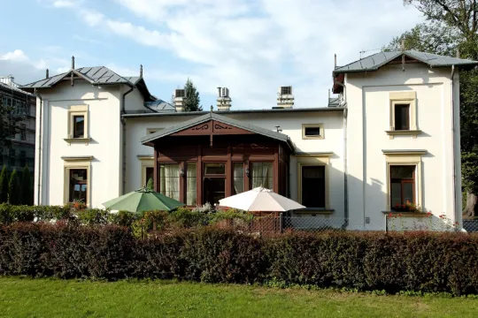 尤帕納科吉託酒店