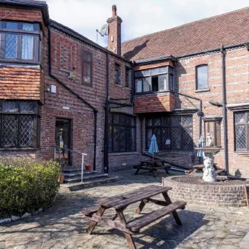 Roebuck by Greene King Inns