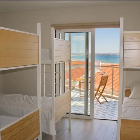 Topcity Hostel & Suites