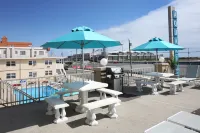 Aquarius Oceanfront Inn - 3-Star
