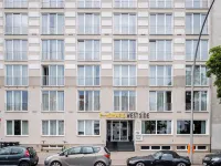 Homaris West Side - Digital Check In Hotels near محطة مترو أنفاق تيلبلاتز