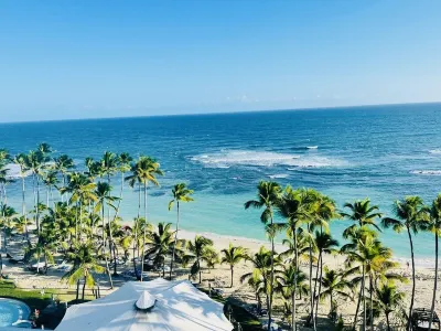 Ocean Front Vacation Rental Apartment 820 โรงแรมใน