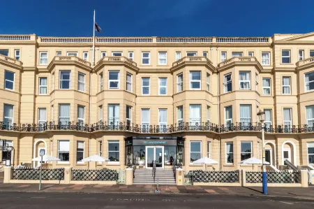 The Lansdowne, Eastbourne Отели рядом с достопримечательностью «Нешнел Траст - Берлинг Гэп энд Севен Систерс»