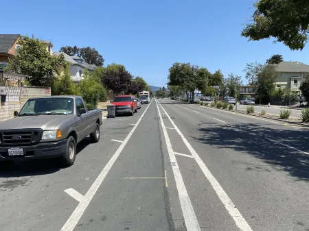 Bayview Motel Отели рядом с достопримечательностью «Юниверсити оф Калифорния Ботаникал Гарден»