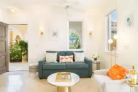 Villa 601 | 1 BR Stylish Condo On Grace Bay Beach Hotel a Grace Bay