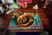 La Lancha by Francis Ford Coppola - Homestays
