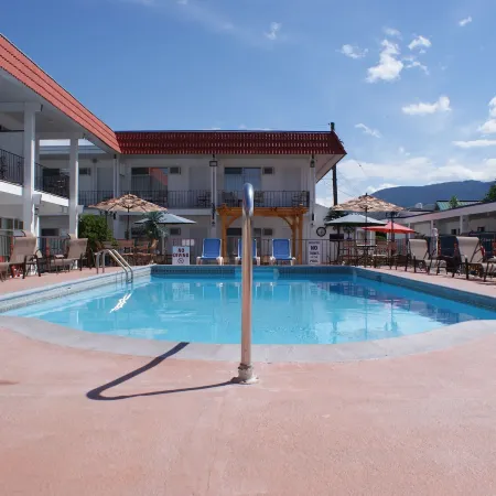 Riverside Motel