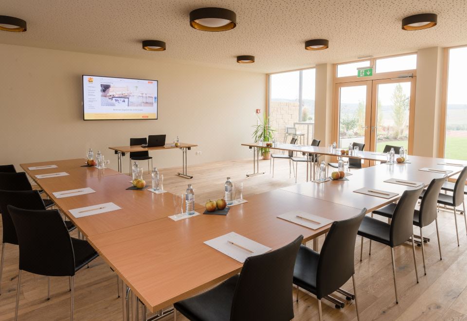 4. 유파 호텔 네우..