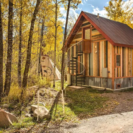 Colorful Cabin w/ Teepee, Fire Pits & Mtn Views!