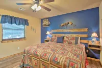 Kingston Home w/ Pickleball: Steps to Lake Texoma! - 3 estrellas