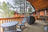 Pinetop Escape: Charming Mountain Condo w/ Balcony - Apartments