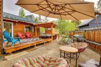 7 Mi to Skiing! Mtn-View Hot Tub Haven in Frisco - spa