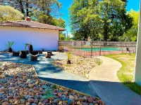 All Seasons Motel Armidale Hotels near Wright Village, University of New England
