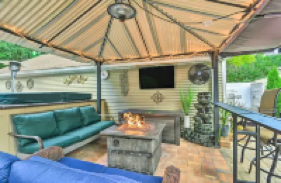 Pet-Friendly Taylor Home w/ Backyard Oasis!