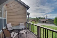 Winter Park Chalet w/ Hot Tub + Free Shuttle! - Pet friendly