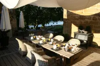 Chateau de Lissac - breakfast