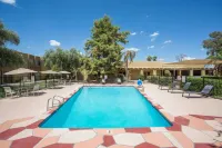 Days Hotel by Wyndham Peoria Glendale Area Hotels in Peoria