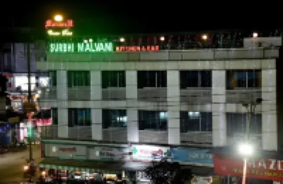Hotel Monarch Center Point Near Dahanu Beach, Bordi