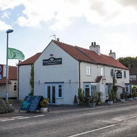 Kings Arms Отели рядом с достопримечательностью «Ипподром Рипона»