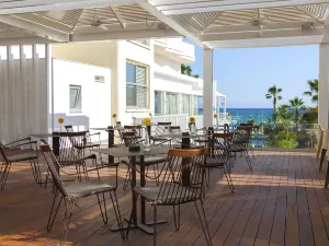 Lordos Beach Hotel & Spa