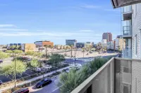 Phoenix Urban Luxury Escape - Apartments