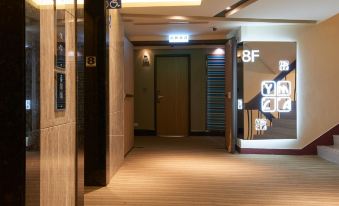 Y Hotel