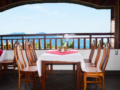 Restaurant San San Hotel Photo