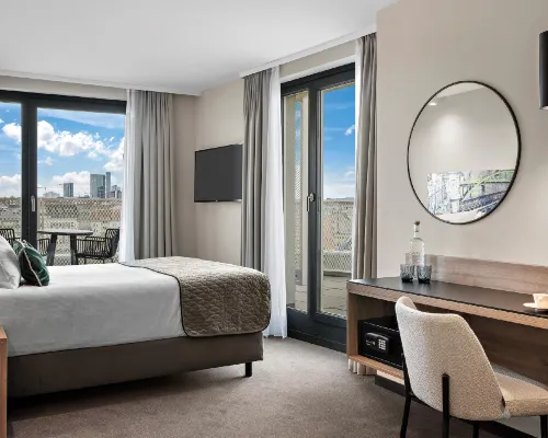 Leonardo Hotel Vienna City West Hotels near 13. Hietzing