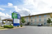 Holiday Inn Express & Suites Greenville-Downtown Hotels in Travelers Rest