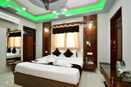 Hotel Sag Отели рядом с Аэропорт Джайпур