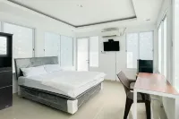 RedDoorz near Politeknik Pariwisata Nusa Dua Bali Hotels in Bali
