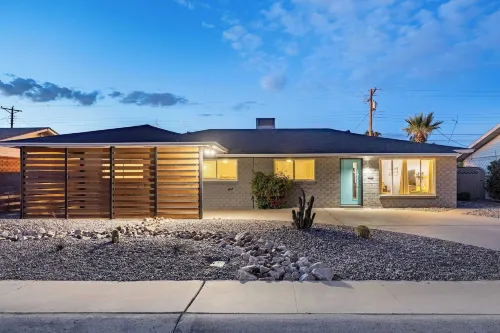 Indianola Oasis Private Pool, Outdoor Living & Old Town Access