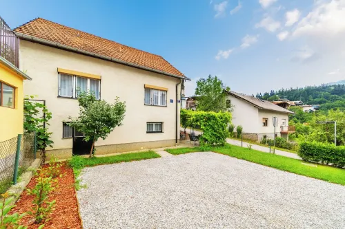 Family Friendly Apartment with Parking - Happy Rentals Hotels in Orešje
