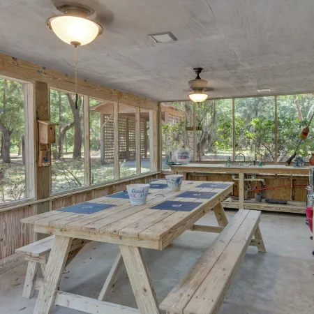 Near Edisto Beach State Park: Home w/ Lanais!