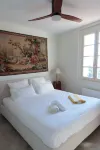 Villa GALET-Chambre LE JASSO, a cocoon in a 1ha property, sea view-citadel