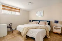 Victoria's  Oceanside Family Retreat 2br new bsmt, 15 walking min to the beach Hotels in Colwood