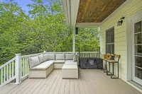 Private Pool & Pickeball - Fern Leaf Farmhouse