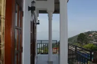 Grand View Guest House Отели в г. Хапутале