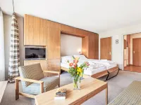 Promenade Apt 003