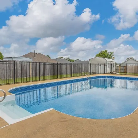 17 Springs / RTJ Golf / Saltwater Pool / Sleeps 8