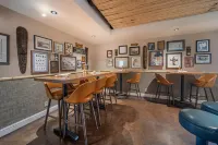 Best Western Plus Palm Court Hotel Hotels in Davis