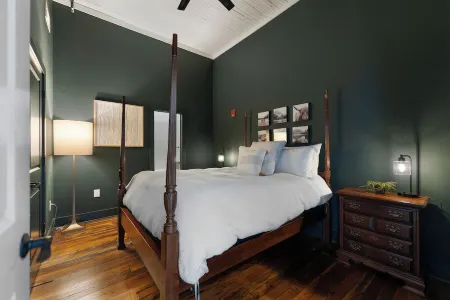 Lakepoint View Cartersville Loft 7