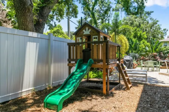 Sleeps 18 - Heated Pool-Pickleball-Hot Tub-Gym-Sauna