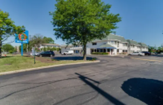 芝加哥奧黑爾6號汽車旅館-席勒公園