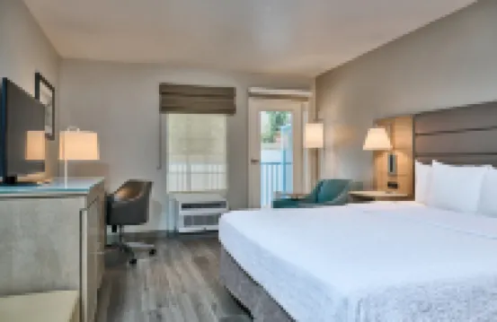Hampton Inn and Suites Hermosa Beach