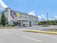 Spark by Hilton Chattanooga Downtown Hotels near Ruby Falls