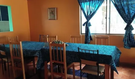 Kaiheke cabin 4 bedrooms 3 bathrooms 11 persons Отели рядом с достопримечательностью «Остров Пасхи»