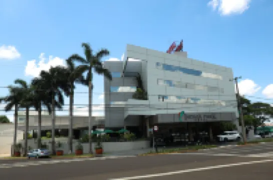 Indaiá Park Hotel Hotel a 