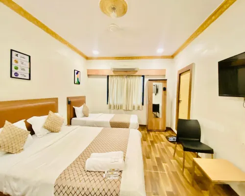 Hotel ABC Satellite Prahlad Nagar Các khách sạn gần Học viện quản lý IIM